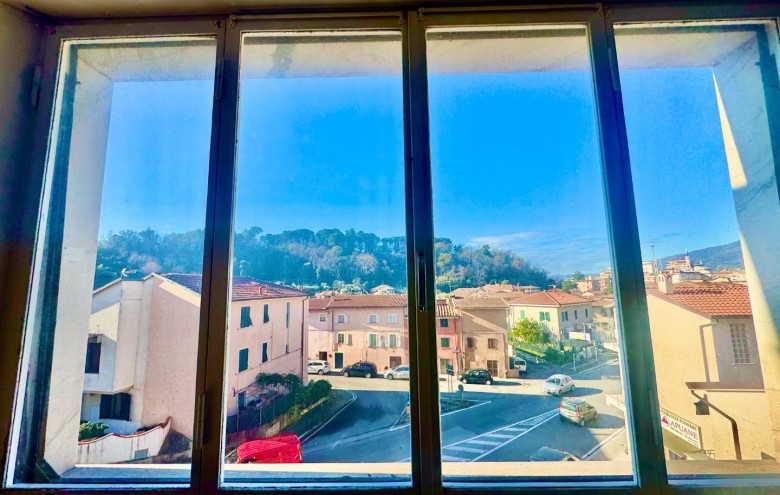 Appartamento in vendita a Massa