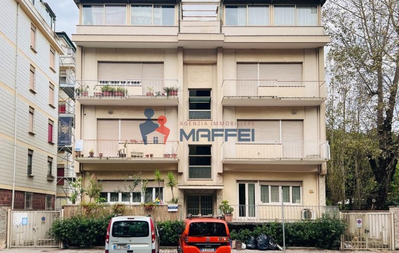 Appartamento in vendita a Viareggio