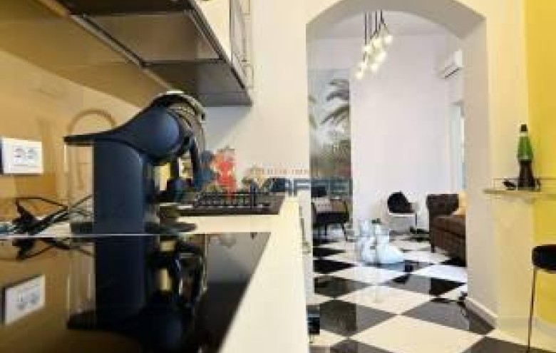 Appartamento in vendita a Viareggio