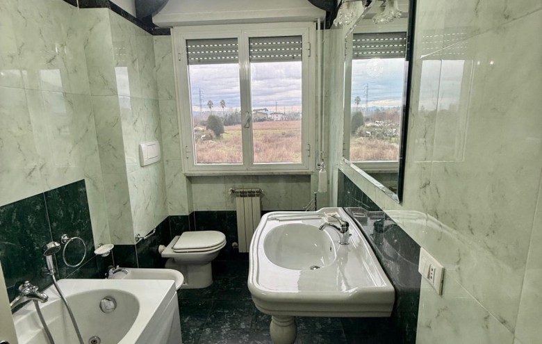 Appartamento in affitto a Montignoso