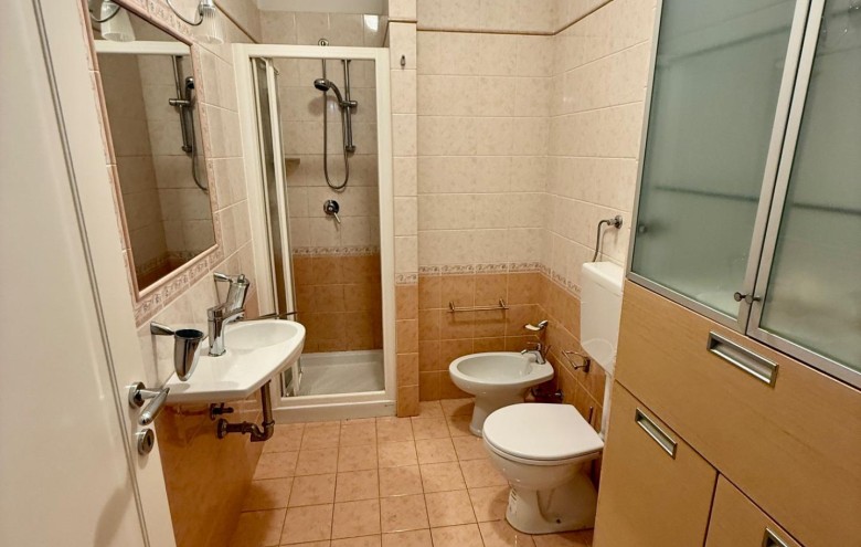 Appartamento in affitto a Montignoso