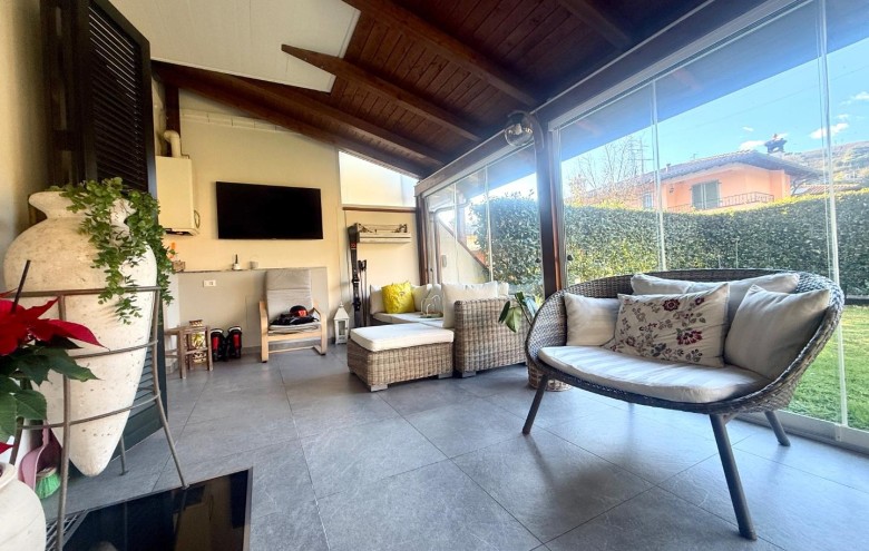 Villetta a schiera in vendita a Massa