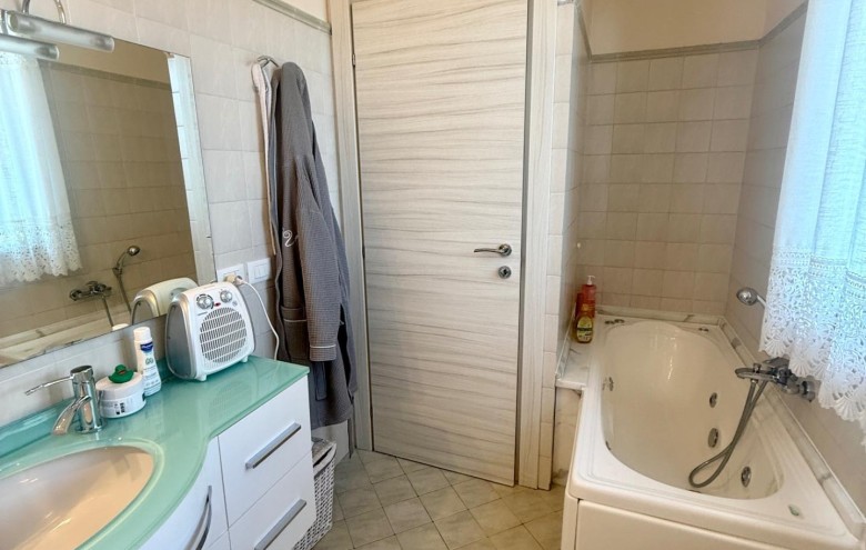 Villetta a schiera in vendita a Massa