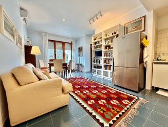 Appartamento in vendita a Poveromo