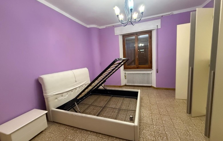 Villa singola in affitto a Massa