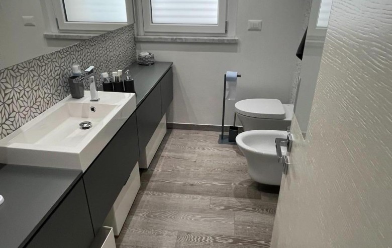 Appartamento in vendita a Massa