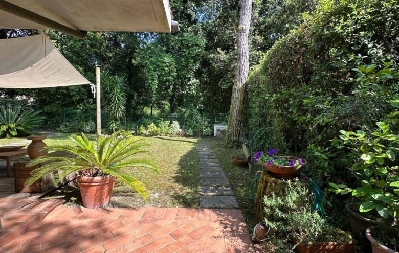 Villetta a schiera in vendita a Massa