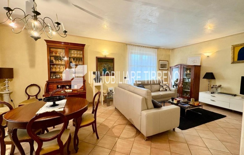 Villa singola in vendita a Massa