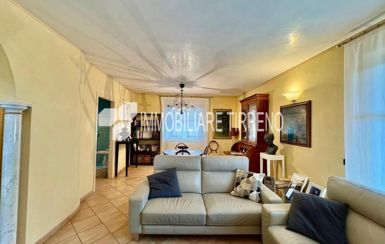 Villa singola in vendita a Massa