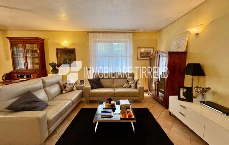 Villa singola in vendita a Massa