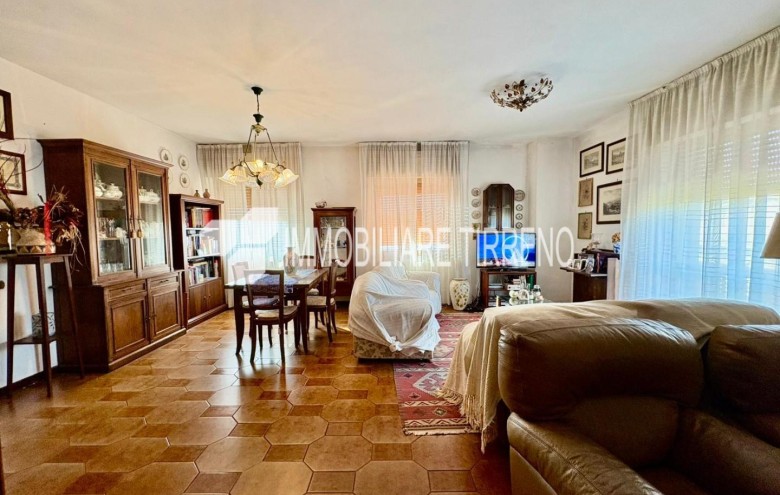 Appartamento in vendita a Massa