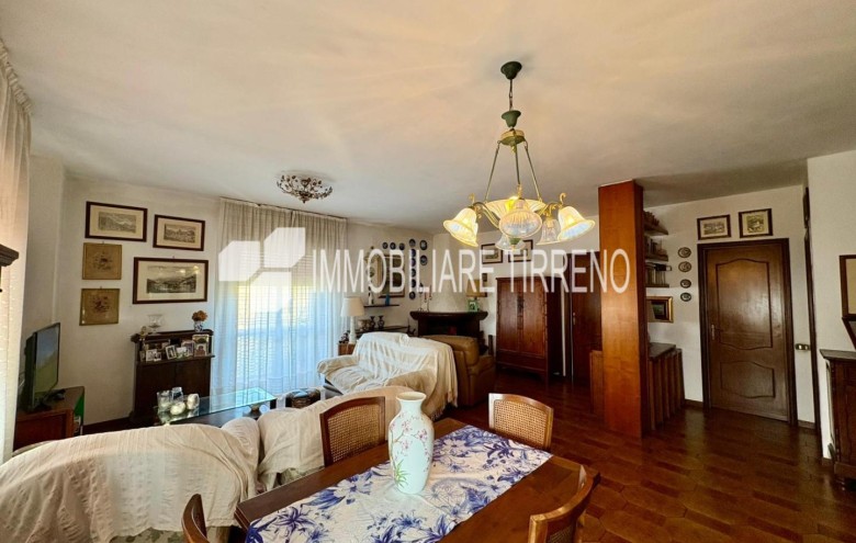 Appartamento in vendita a Massa