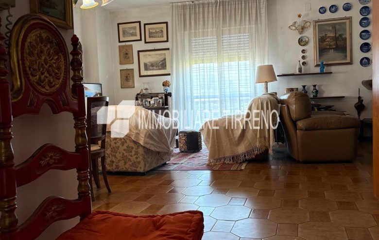 Appartamento in vendita a Massa