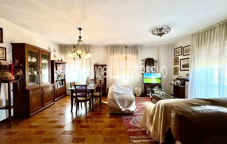 Appartamento in vendita a Massa