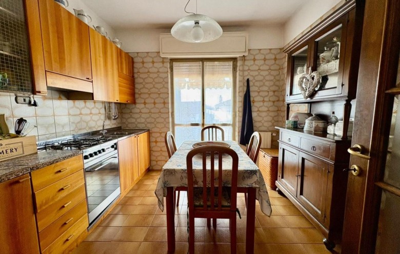 Appartamento in vendita a Massa