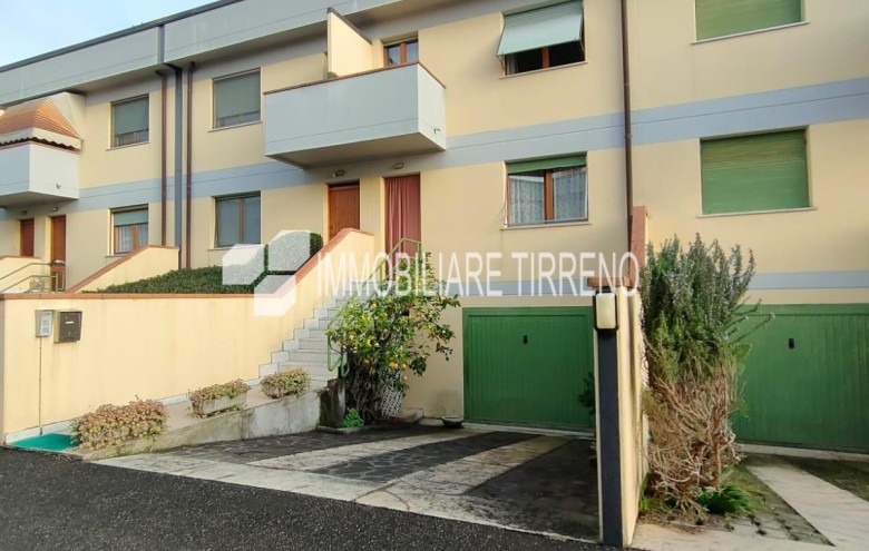 Villetta a schiera in vendita a Massa