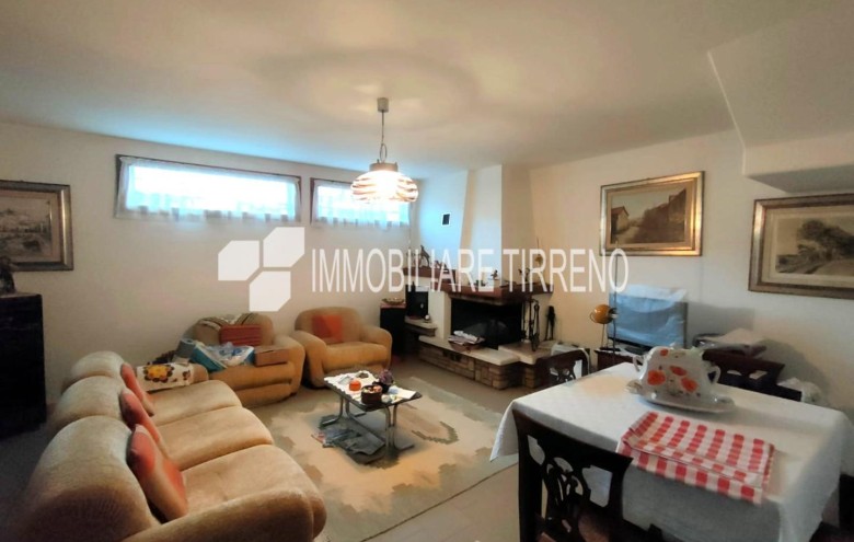 Villetta a schiera in vendita a Massa