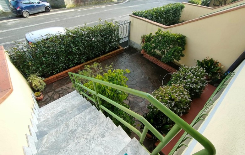 Villetta a schiera in vendita a Massa