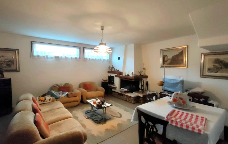 Villetta a schiera in vendita a Massa