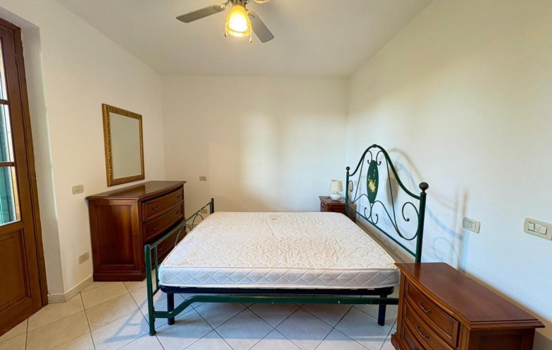 Bifamiliare in vendita a Massa