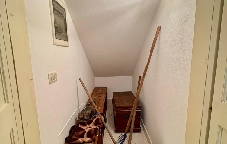 Bifamiliare in vendita a Massa