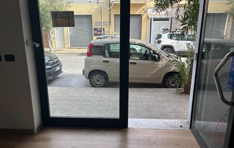 Attività Commerciale in affitto a Viareggio
