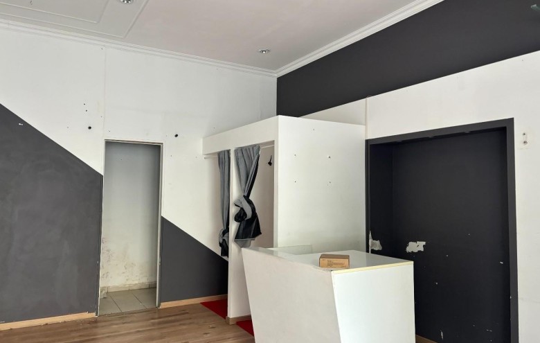 Attività Commerciale in affitto a Viareggio