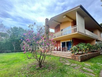 Villa singola in vendita a Marina di Pietrasanta