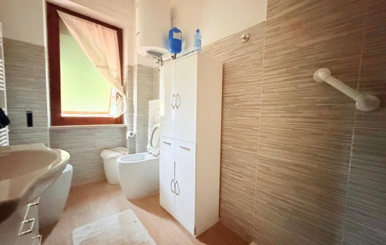 Appartamento in vendita a Massa