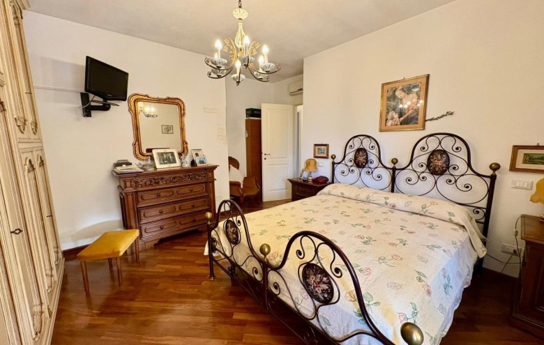 Villa singola in vendita a Massa