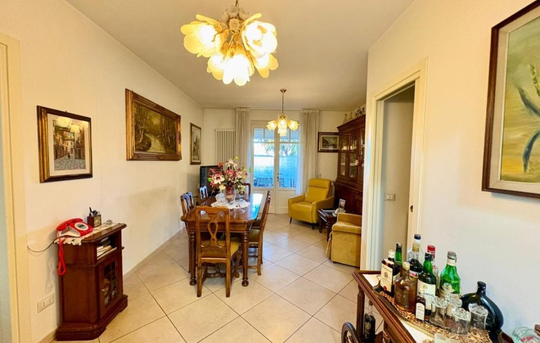 Villa singola in vendita a Massa