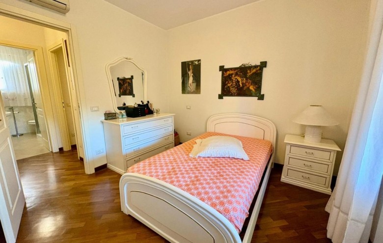 Villa singola in vendita a Massa