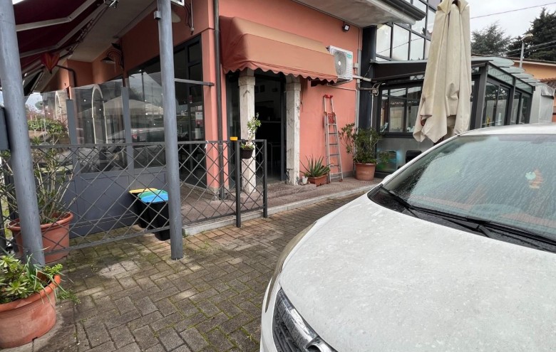 Attività Commerciale in vendita a Massa