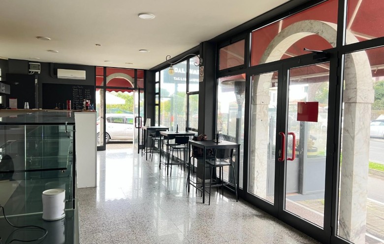 Attività Commerciale in vendita a Massa