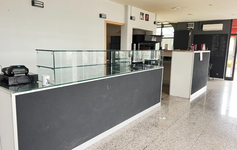 Attività Commerciale in vendita a Massa