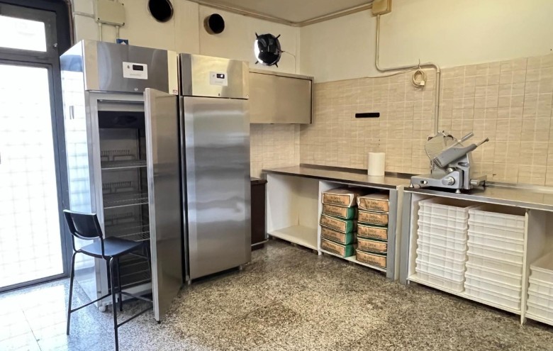 Attività Commerciale in vendita a Massa