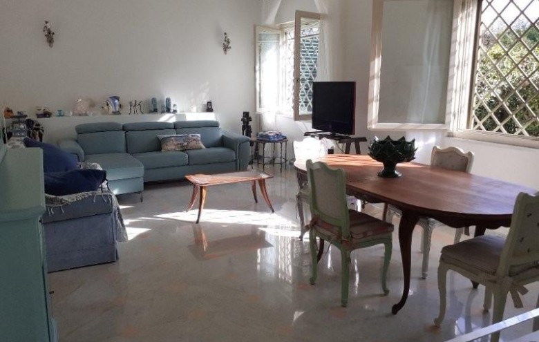 Appartamento in vendita a Massa