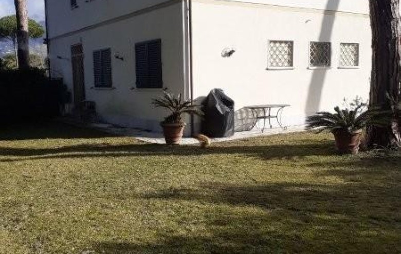 Appartamento in vendita a Massa