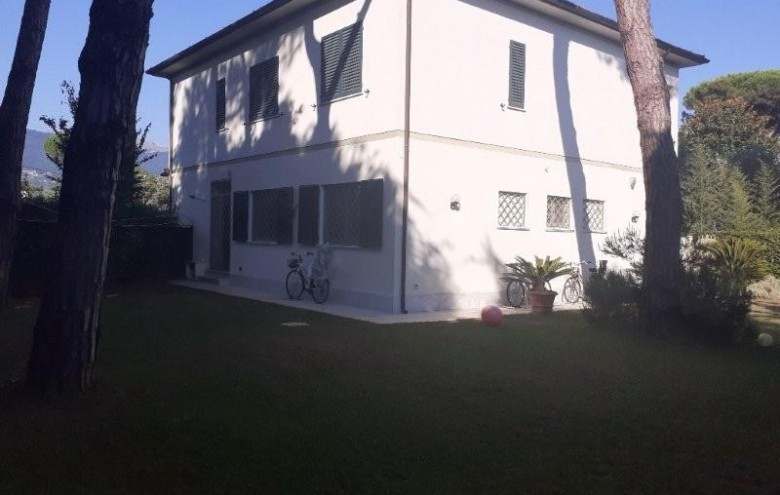 Appartamento in vendita a Massa