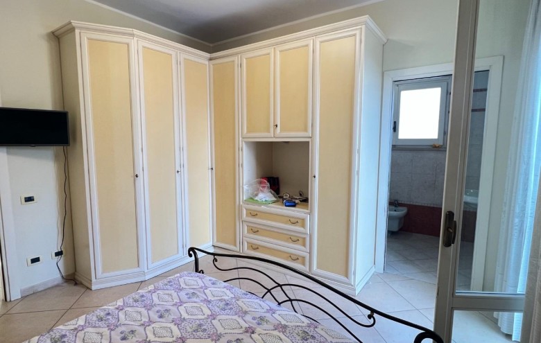 Casa semi indipendente in vendita a Montignoso