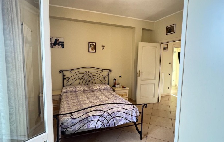 Casa semi indipendente in vendita a Montignoso