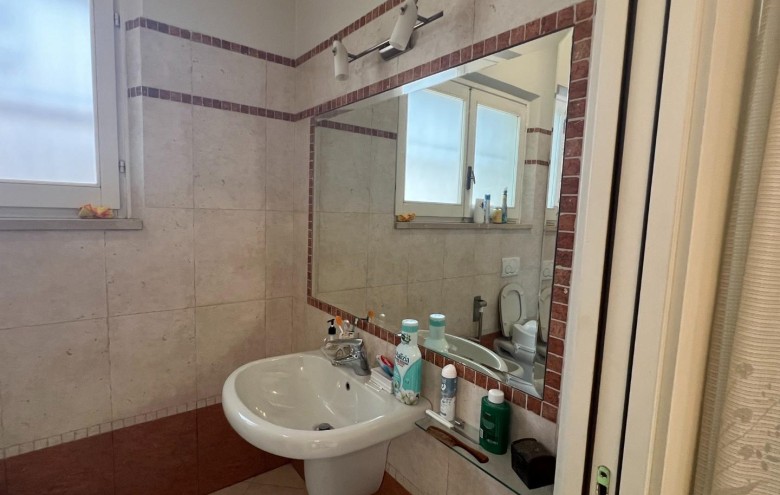 Casa semi indipendente in vendita a Montignoso