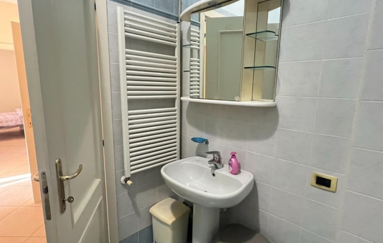 Casa semi indipendente in vendita a Montignoso