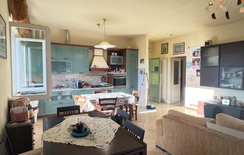 Casa semi indipendente in vendita a Montignoso