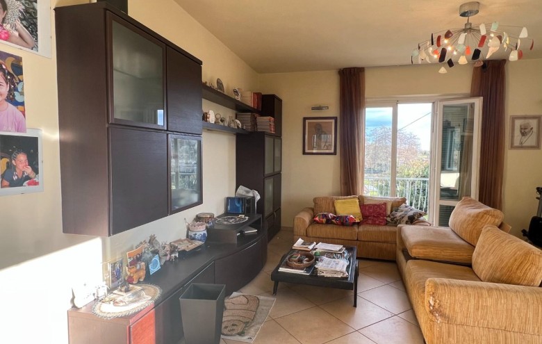 Casa semi indipendente in vendita a Montignoso