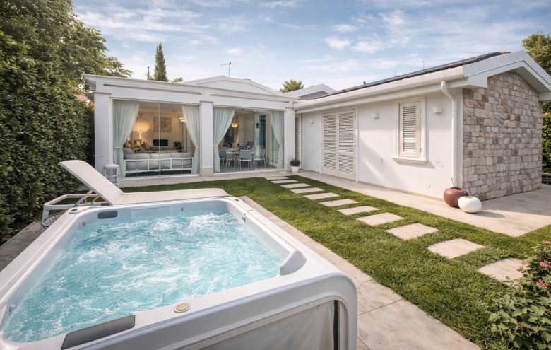 Villa singola in vendita a Pietrasanta