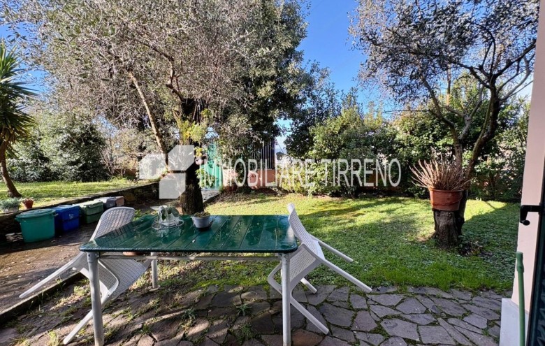 Villa singola in vendita a Massa