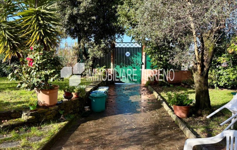 Villa singola in vendita a Massa