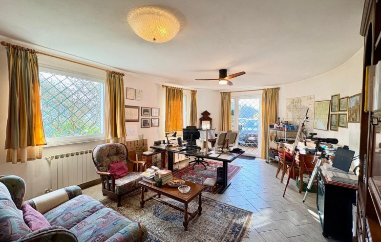 Villa singola in vendita a Massa