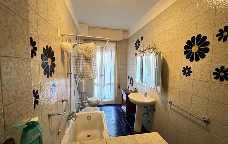 Appartamento in vendita a Massa